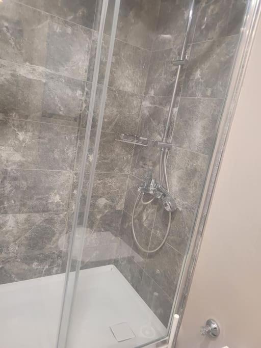5 Etoiles 1+1 Avec Piscine Daire İstanbul