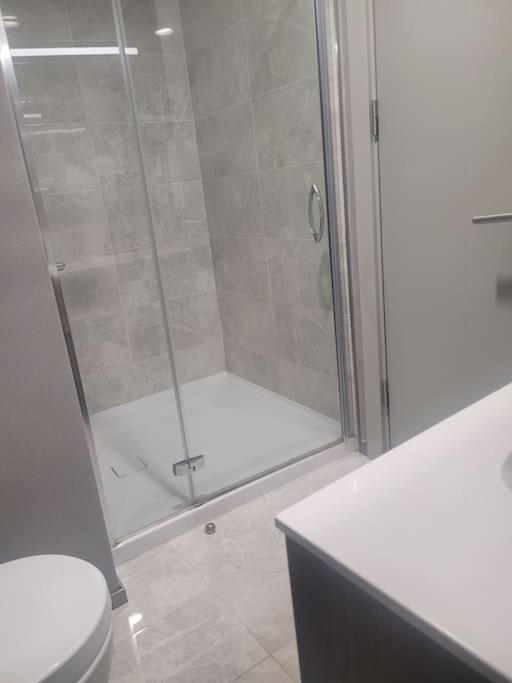 5 Etoiles 1+1 Avec Piscine Daire İstanbul
